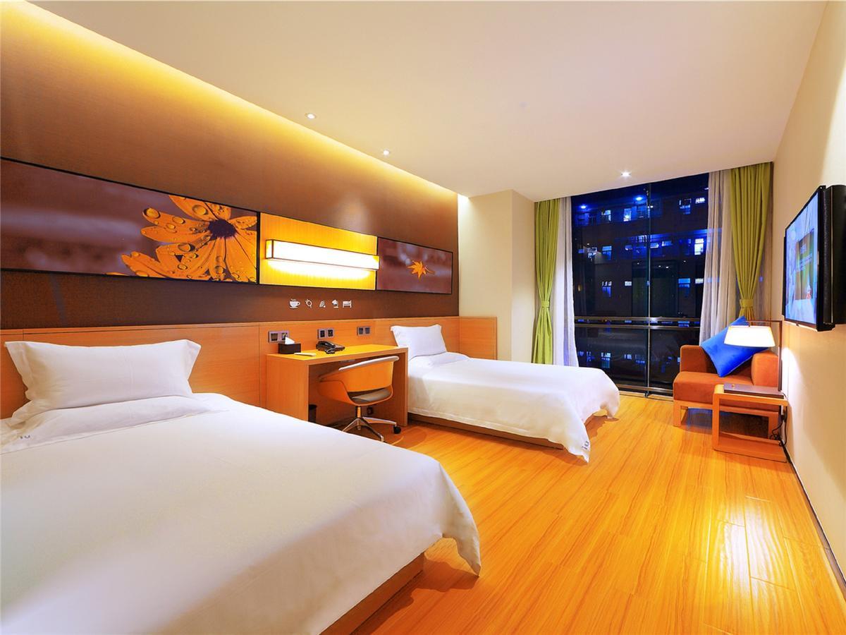 IU Hotel Hezhou Bus Terminal Buitenkant foto
